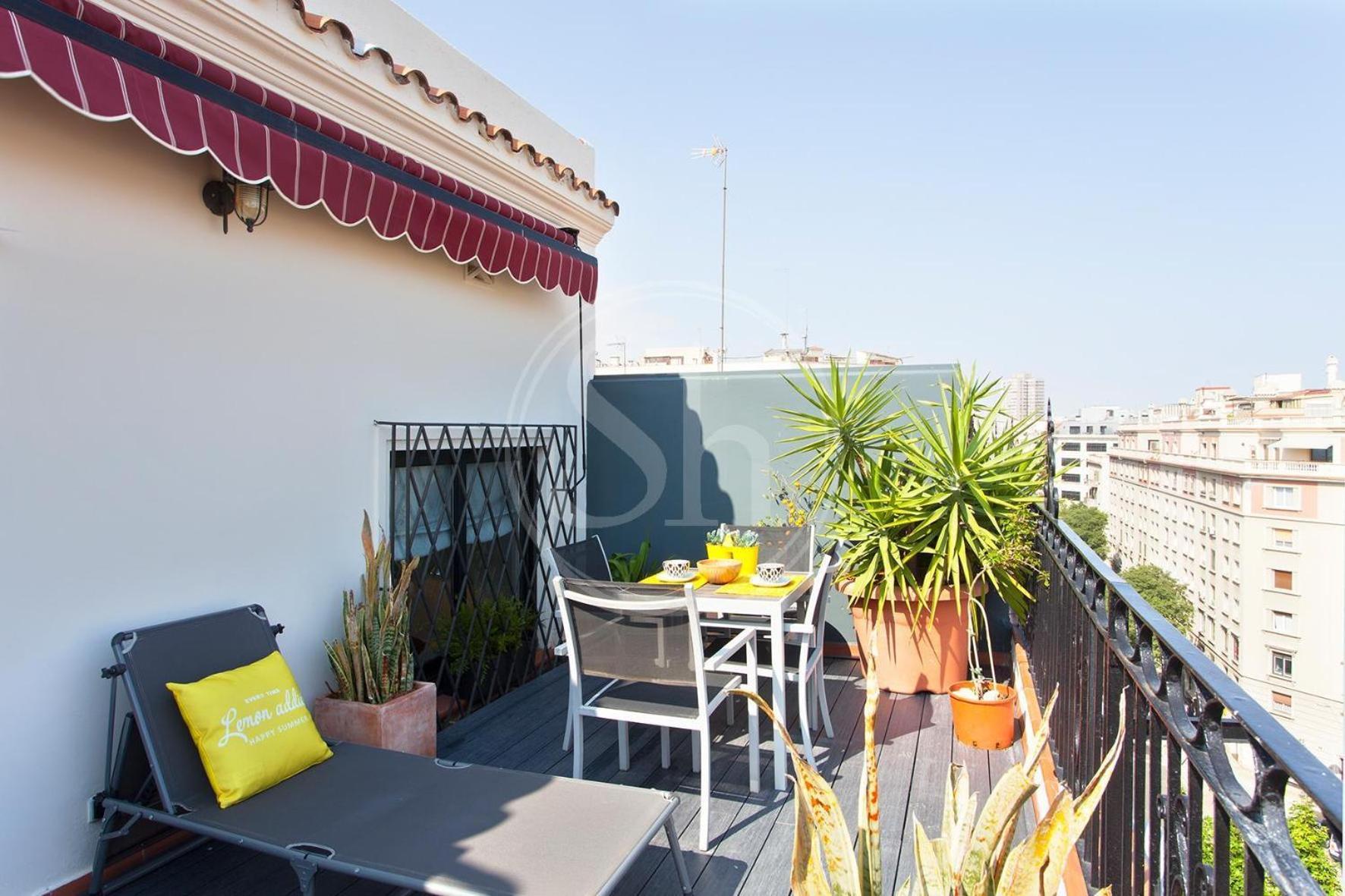 Comodo Dos En El Eixample Appartamento Barcellona