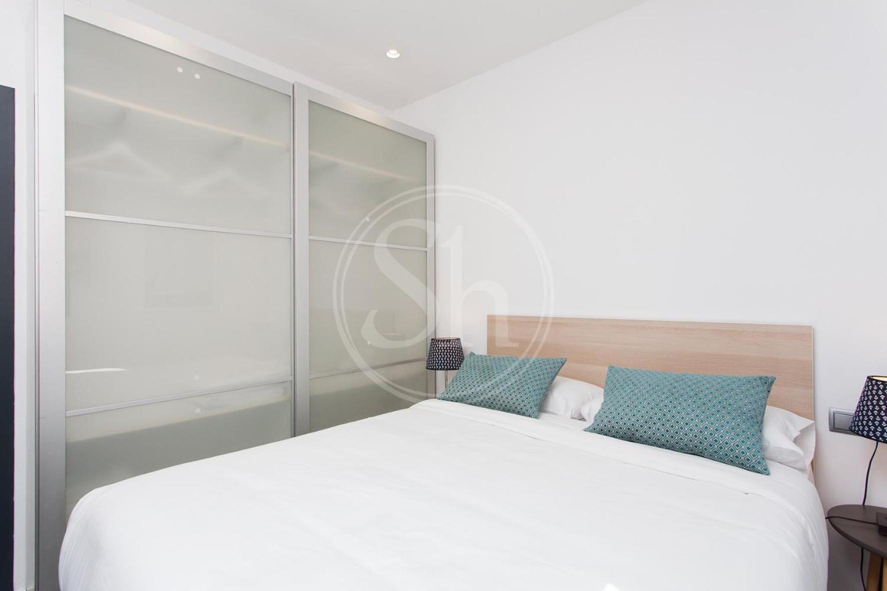 Comodo Dos En El Eixample Appartamento